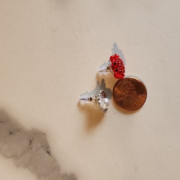 NEW! Summer Mismatch stud earrings - Picture 7 of 9